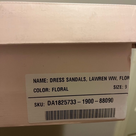 Floral mini platform sandal. JustFab. Size: 9w. - Picture 2 of 5